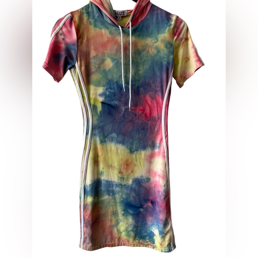 Buzz Tie Die Hooded Shortsleeved Dress. Size Small.